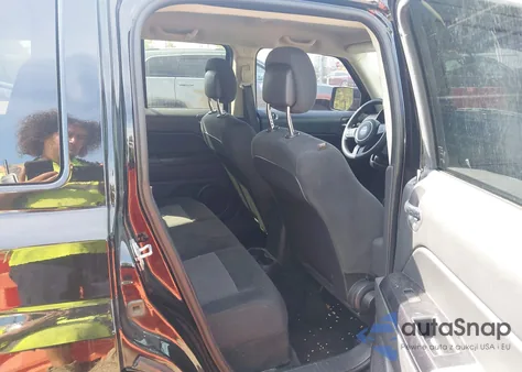 2016 Jeep Patriot Sport z USA, uszkodzony, nr VIN 1C4NJPBB8GD677214